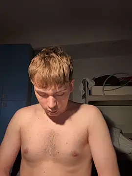 Snapshot of Fappatore_Nato05 chatting on 12, 10, 2025 Fappatore Nato05 online show from 12, 10, 2025