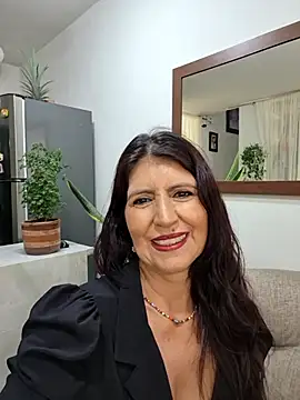 Snapshot of swity_foster chatting on 26, 4, 2026 swity foster online show from 26, 4, 2026