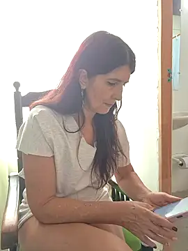 Snapshot of swity_foster chatting on 23, 6, 2026 swity foster online show from 23, 6, 2026