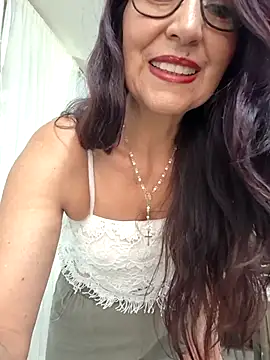 Snapshot of swity_foster chatting on 6, 7, 2026 swity foster online show from 6, 7, 2026