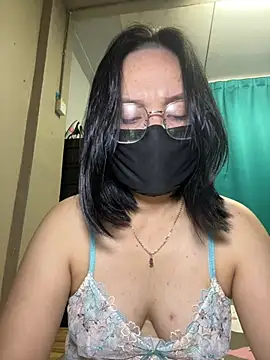 melyiaaa online show from 7, 2, 2026