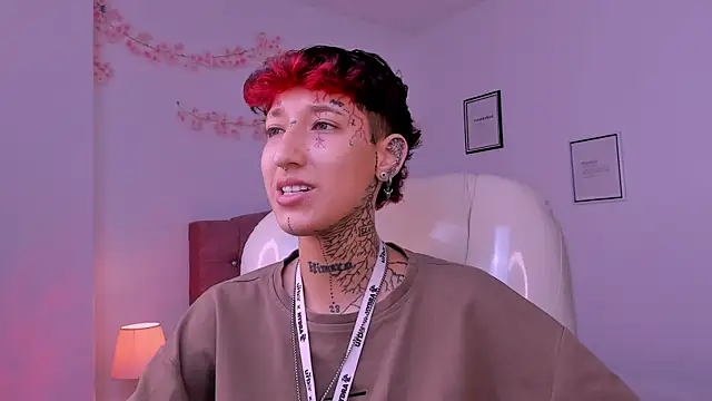 Snapshot of Luci_Rose chatting on 30, 4, 2026 Luci Rose online show from 30, 4, 2026