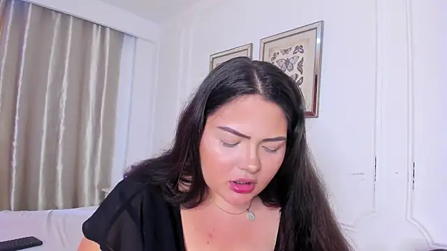 Tessa Sinclaire online show from 26, 9, 2025