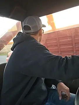 twistafatpipe online show from 23, 10, 2025