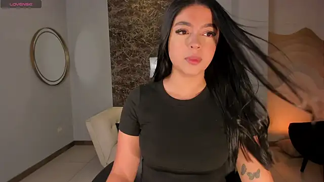 Snapshot of NataliaGaret chatting on 22, 4, 2026 NataliaGaret online show from 22, 4, 2026