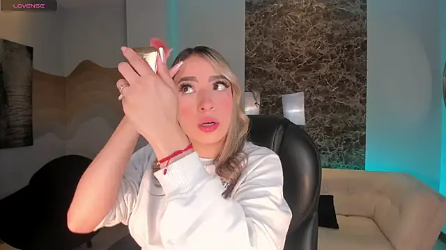 LizzCooper online show from 14, 11, 2025