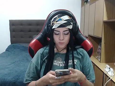 bluegoddessstoned online show from 16, 12, 2025