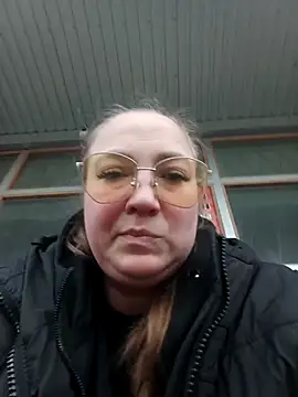 Kiss Eva online show from 27, 3, 2026