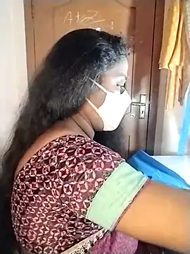 Snapshot of Megha_21 chatting on 27, 10, 2025 Megha 21 online show from 27, 10, 2025