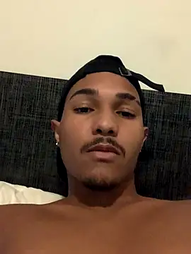 Snapshot of edualqxo chatting on 9, 10, 2025 edualqxo online show from 9, 10, 2025