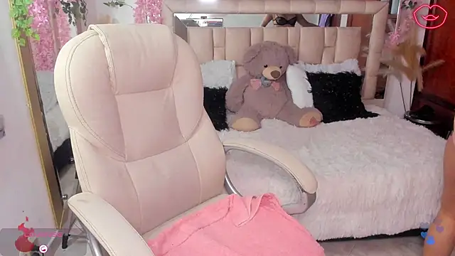 paulha miller online show from 18, 9, 2025