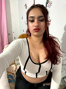 Snapshot of naomirouse_ chatting on 4, 10, 2025 naomirouse online show from 4, 10, 2025