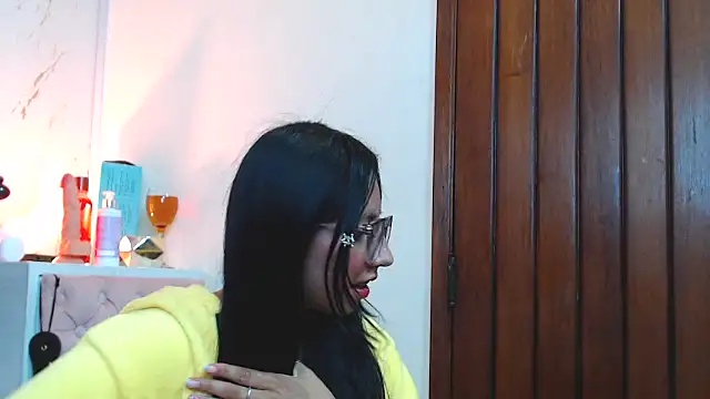 VioletxBloom online show from 28, 9, 2025