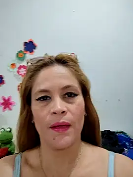 Snapshot of Chica_fuego chatting on 16, 9, 2025 Chica fuego online show from 16, 9, 2025