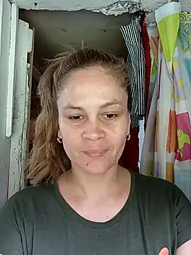 Snapshot of Chica_fuego chatting on 12, 10, 2025 Chica fuego online show from 12, 10, 2025