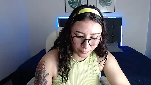 nicolee 8 online show from 24, 9, 2025