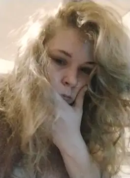 LacyLaurent online show from 22, 9, 2025