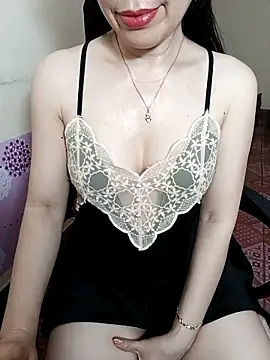 Snapshot of Moona_heny chatting on 16, 4, 2026 Moona heny online show from 16, 4, 2026