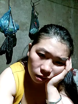 quynhkoolbae online show from 3, 10, 2025