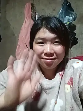 Snapshot of quynhkoolbae chatting on 24, 4, 2026 quynhkoolbae online show from 24, 4, 2026