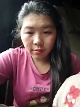 Snapshot of quynhkoolbae chatting on 1, 5, 2026 quynhkoolbae online show from 1, 5, 2026
