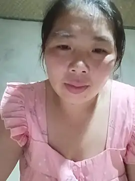 Snapshot of quynhkoolbae chatting on 13, 7, 2026 quynhkoolbae online show from 13, 7, 2026