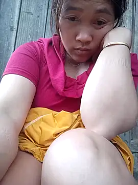Snapshot of miumiu_00 chatting on 3, 5, 2026 miumiu 00 online show from 3, 5, 2026
