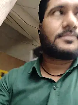 VijayLover69 online show from 28, 10, 2025