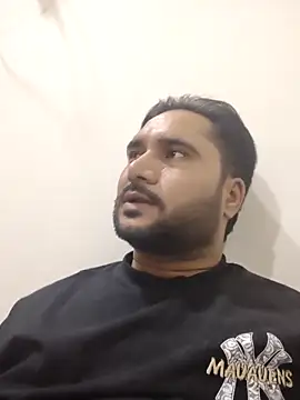 VijayLover69 online show from 21, 4, 2026