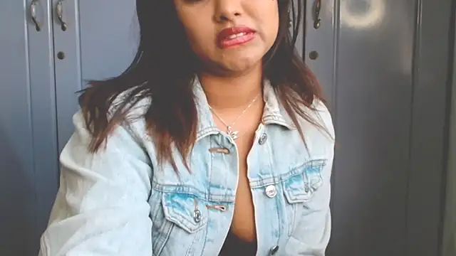 Indian GlowingMiax online show from 17, 9, 2025