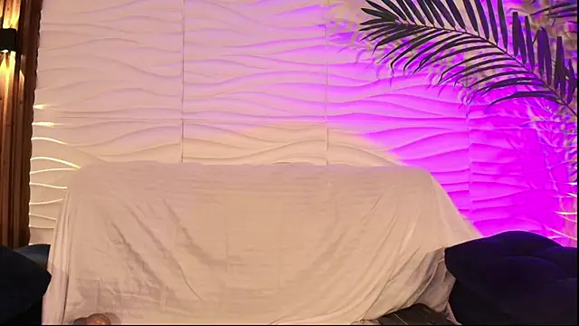 Snapshot of Suxan_White_ chatting on 16, 5, 2026 Suxan White online show from 16, 5, 2026