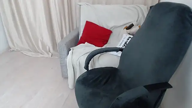 Snapshot of AdelinaLawson chatting on 19, 3, 2025 AdelinaLawson online show from 19, 3, 2025