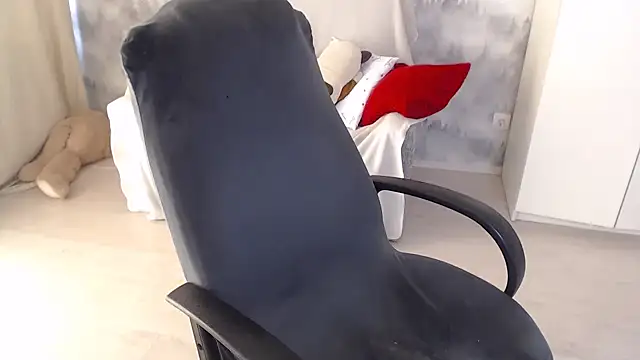 Snapshot of AdelinaLawson chatting on 23, 9, 2025 AdelinaLawson online show from 23, 9, 2025