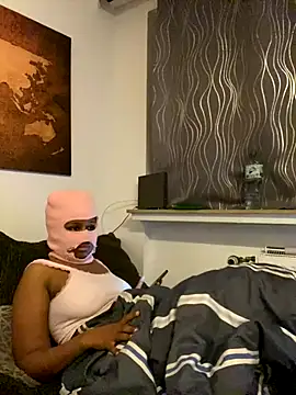 Snapshot of BadgirlnDaddy chatting on 3, 11, 2025 BadgirlnDaddy online show from 3, 11, 2025