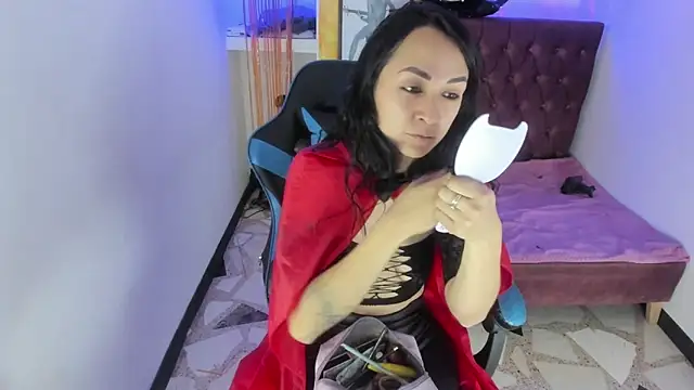 alison moon7 online show from 31, 10, 2025