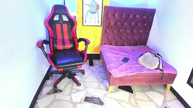 alison moon7 online show from 5, 11, 2025