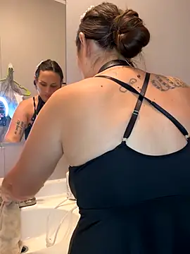 Snapshot of lillylooney chatting on 24, 9, 2025 lillylooney online show from 24, 9, 2025