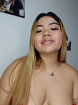 Snapshot of Emily__Hott chatting on 3, 6, 2026 Emily Hott online show from 3, 6, 2026