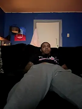 Kingstrokezxx online show from 2, 12, 2025