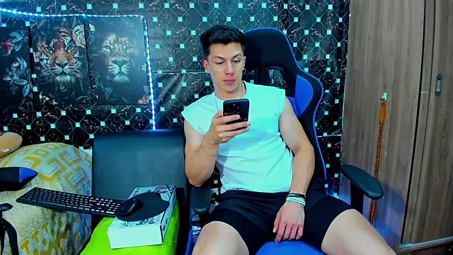 Snapshot of javiersexymann chatting on 2, 10, 2025 javiersexymann online show from 2, 10, 2025