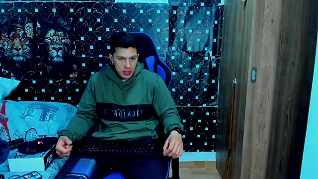 Snapshot of javiersexymann chatting on 17, 12, 2025 javiersexymann online show from 17, 12, 2025