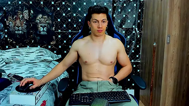 javiersexymann online show from 2, 3, 2026