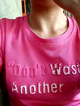 lucybaby00 online show from 9, 4, 2026