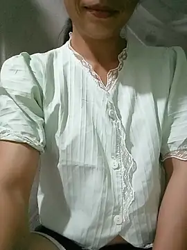 Snapshot of lucybaby00 chatting on 5, 7, 2026 lucybaby00 online show from 5, 7, 2026