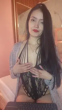 Snapshot of Aria_Bennett1 chatting on 2, 10, 2025 Aria Bennett1 online show from 2, 10, 2025