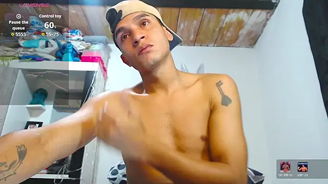 Snapshot of Angel_latinboy chatting on 7, 2, 2026 Angel latinboy online show from 7, 2, 2026