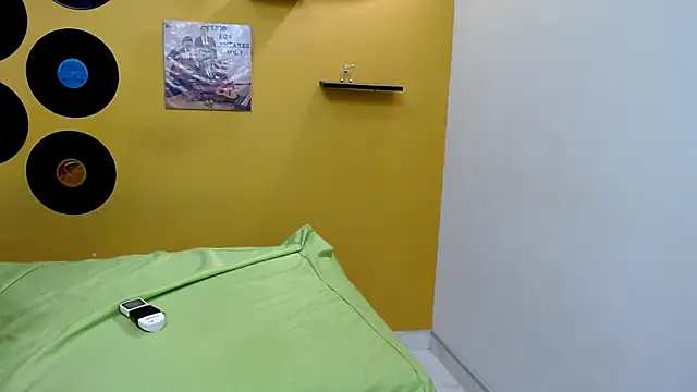 skinnyverus18 online show from 26, 2, 2026