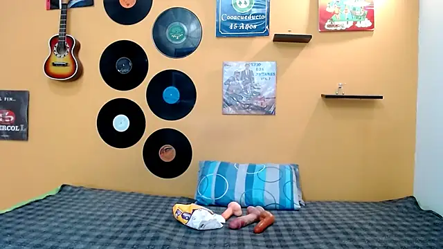 skinnyverus18 online show from 27, 2, 2026