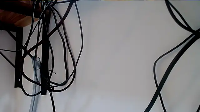 Snapshot of skinnyverus18 chatting on 19, 4, 2026 skinnyverus18 online show from 19, 4, 2026