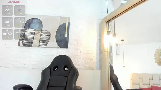 Snapshot of Sarah_GothicGirl chatting on 21, 12, 2025 Sarah GothicGirl online show from 21, 12, 2025